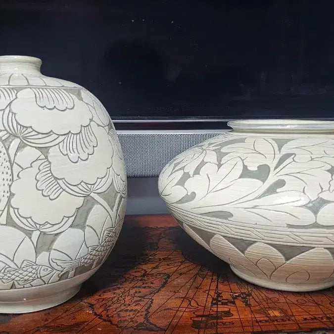 [BUNJANG] Cheongdam Hanchangmun Ceramic Vases (Set of 2) / 청담 한창문