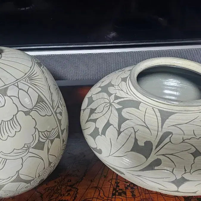 [BUNJANG] Cheongdam Hanchangmun Ceramic Vases (Set of 2) / 청담 한창문
