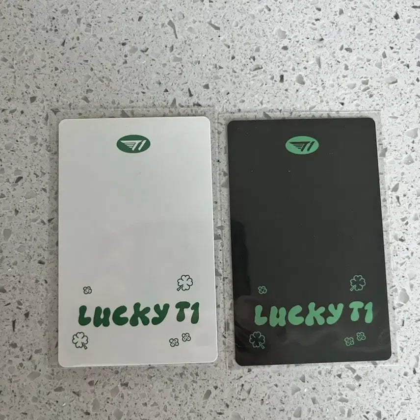 [BUNJANG] T1 Faker Lucky T1 Photocard Bundle Set / 티원 페이커 럭키티원 2장 일괄