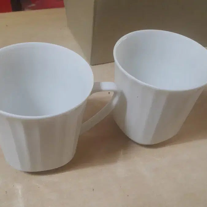 [BUNJANG] 1960s Celadon Porcelain Set - 2 Cups and 5 Saucers / 일본 미사용 컵과 접시 세트