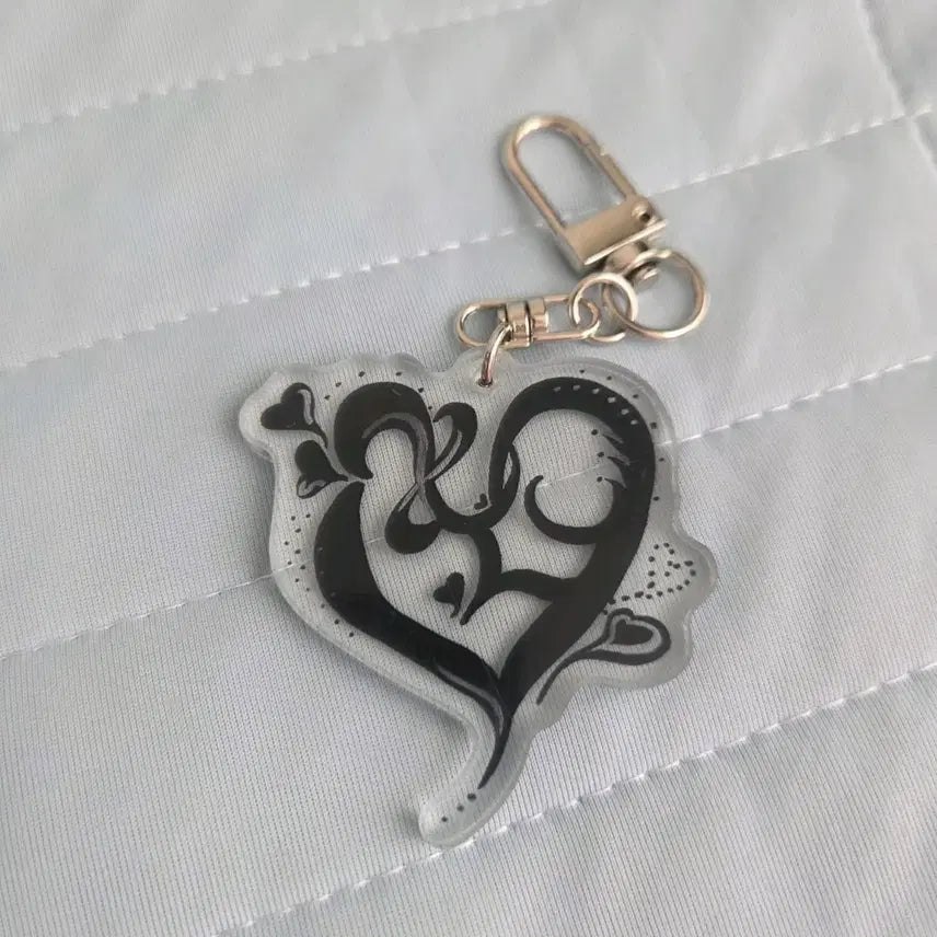 [BUNJANG] UXLVE Louis Drawing Logo Acrylic Keyring / 엑스러브 UXLXVE 로고 루이그림 키링