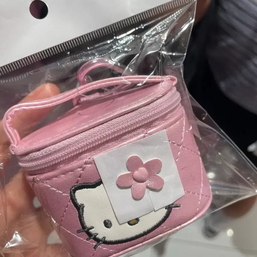 [BUNJANG] Hello Kitty Vanity Design Accessory Storage Case with Keyring Pouch (Pink) / [정품] 헬로키티 악세사리 보관함 키링 파우치 핑크