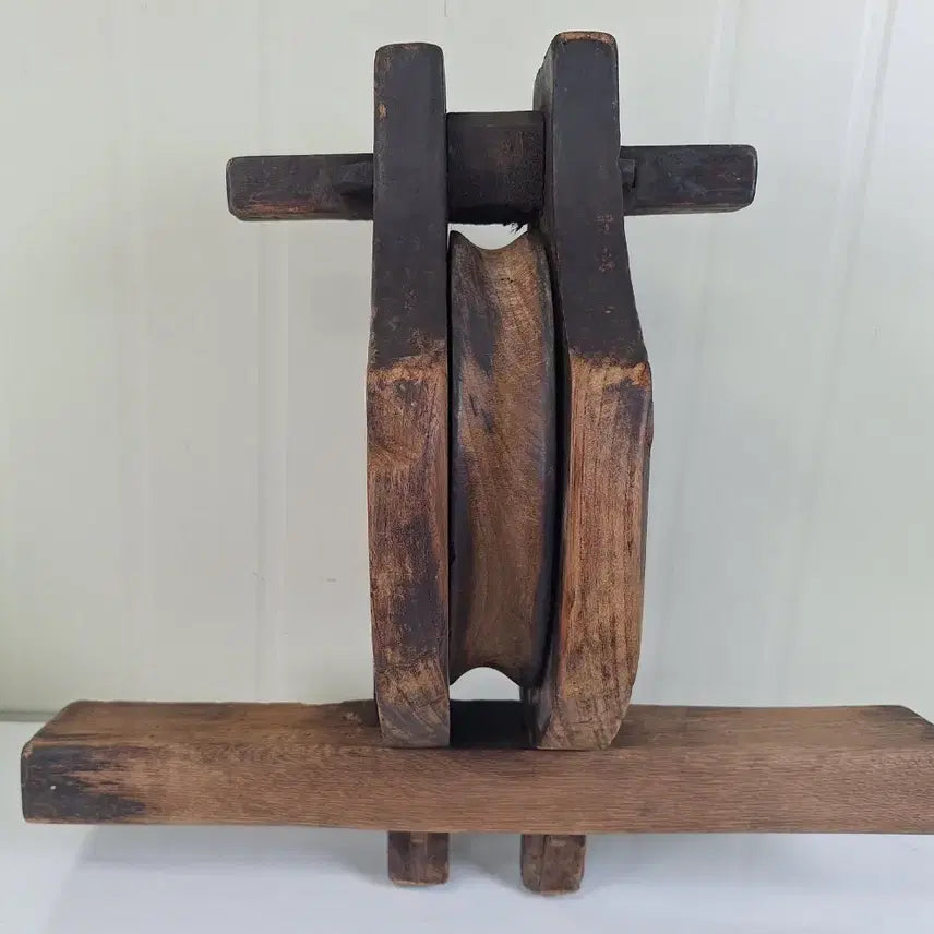 [BUNJANG] Antique Zelkova Wood Pulley - Large Folk Art Collectible / 근대사 수집 자료 옛날 민속품 원목나무 느티나무 도루레