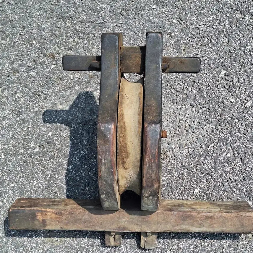 [BUNJANG] Antique Zelkova Wood Pulley - Large Folk Art Collectible / 근대사 수집 자료 옛날 민속품 원목나무 느티나무 도루레