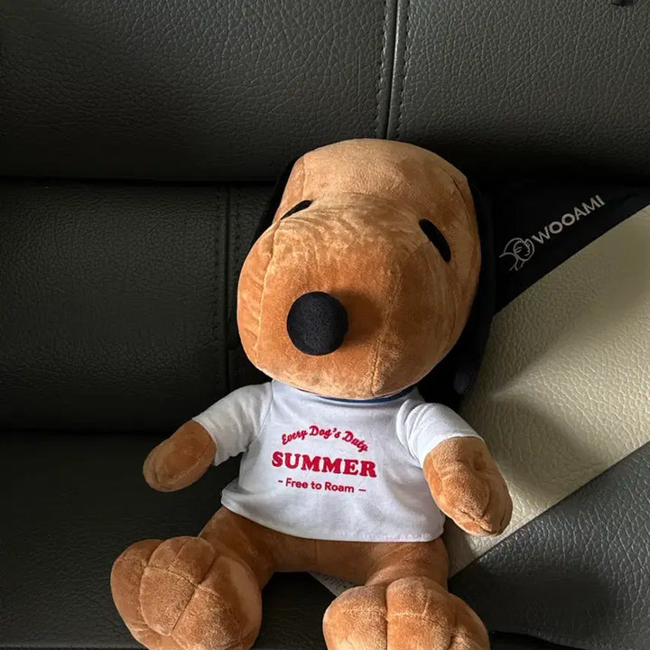 [BUNJANG] Tanning Sunburn Snoopy Large Doll 26th Anniversary Limited Edition / 미개봉.레어) 태닝 선번 스누피 대형 하와이 괌 인형 26년 한정 정품