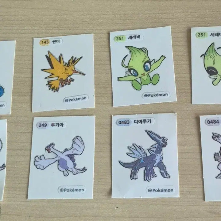 [BUNJANG] Pokemon Sticker Bundle (Popular &amp; Legendary Included) + Cookie Run &amp; Shin-chan Stickers / [일괄] 포켓몬 띠부씰 82장(인기 포켓몬, 전설 포함) + 서비스 쿠키런 띠부실 3장 짱구 띠부실 1장