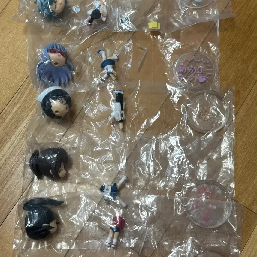 [BUNJANG] Gintama Sanjyo Chibi-Kyuns Gintoki, Tae, Kyubei, Shinpachi, Sarutobi, Ginpachi Bundle Set (Sealed) / (미개봉, 일괄) 은혼 삼젯 치비큥 긴토키 타에 큐베 신파치 사루토비 삿짱 긴파치