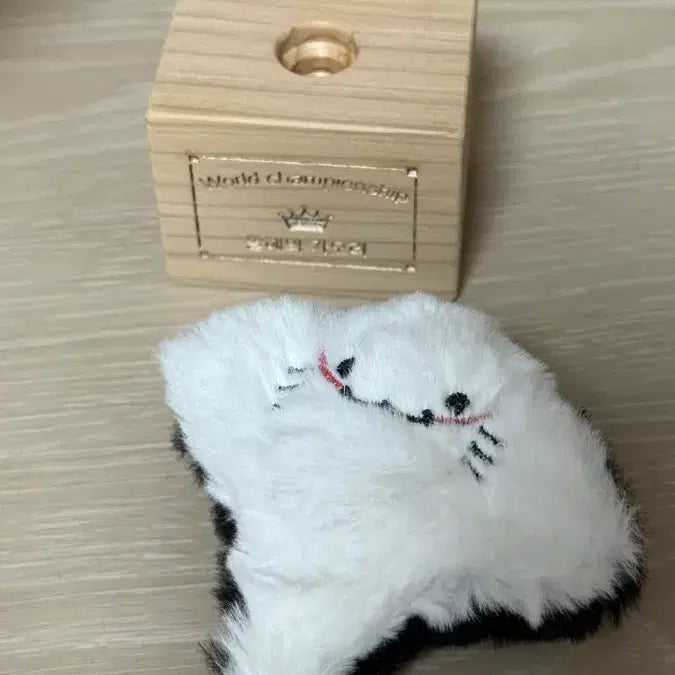 [BUNJANG] Park Eun Tae "The Man Who Laughs" Stingray Plush / 박은태 웃는남자 가오리 인형 털찐이