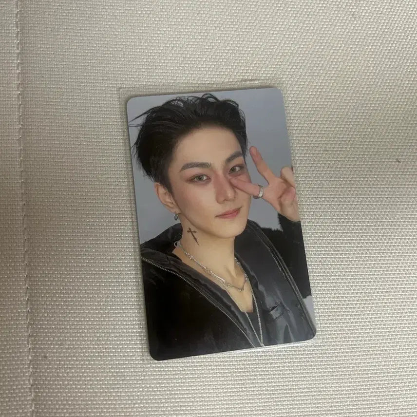 [BUNJANG] ENHYPEN Yang Jungwon The Shinve Nish Photocard / 엔하이픈 양정원 스춤 더신베니쉬
