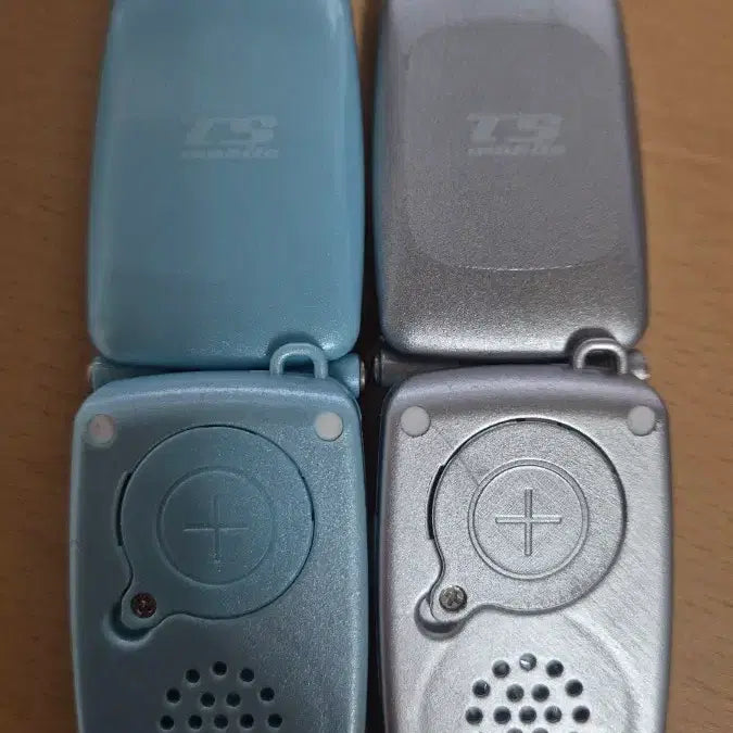 [BUNJANG] Folder Phone Gacha Silver + Blue Bundle Set / 폴더폰 가챠 실버+블루 일괄