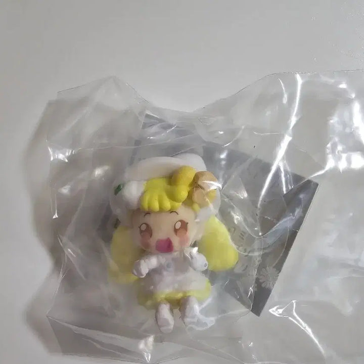 [BUNJANG] Sanrio Remi Gacha Magical Doremi Witchy Remi Figure / 산리오 레미 가챠 하나 오자마녀도레미 꼬마마법사레미