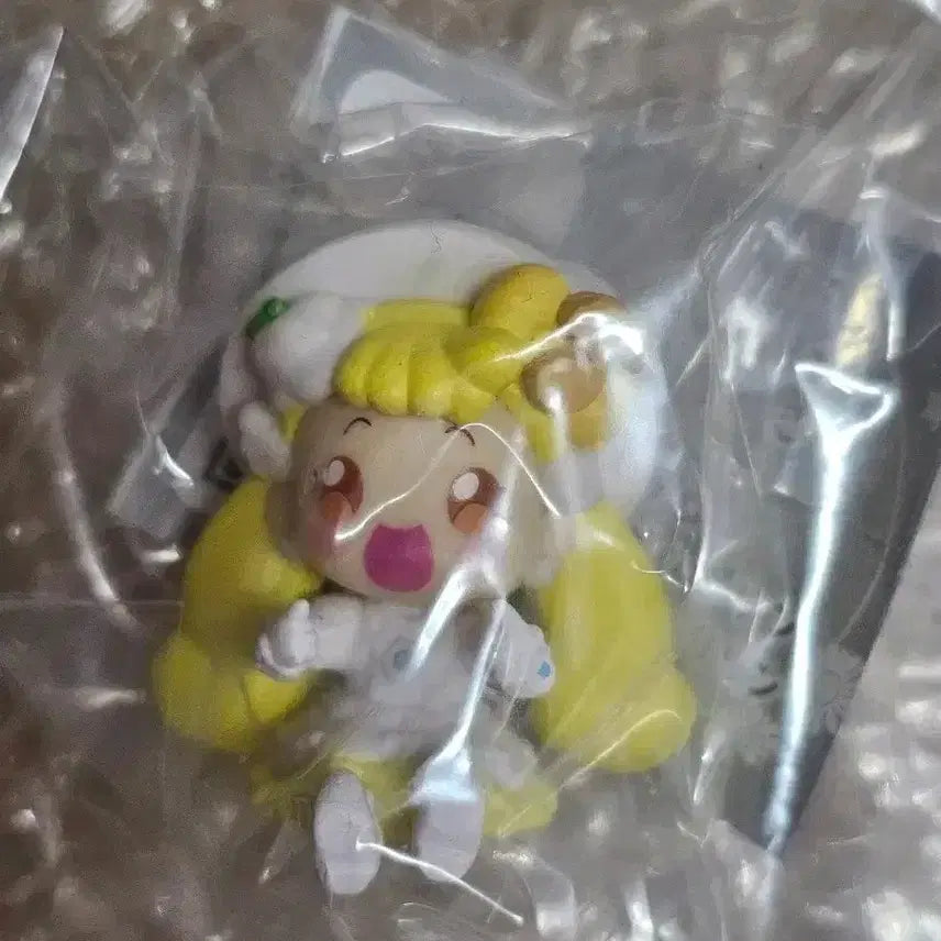 [BUNJANG] Sanrio Remi Gacha Magical Doremi Witchy Remi Figure / 산리오 레미 가챠 하나 오자마녀도레미 꼬마마법사레미