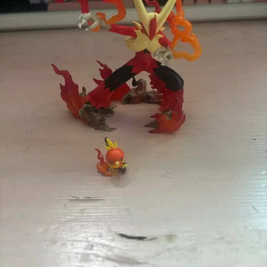 [BUNJANG] Pokemon Scale World Mega Blaziken Resin Statue / 포켓몬스터 메가번치코 스케일월드 레진