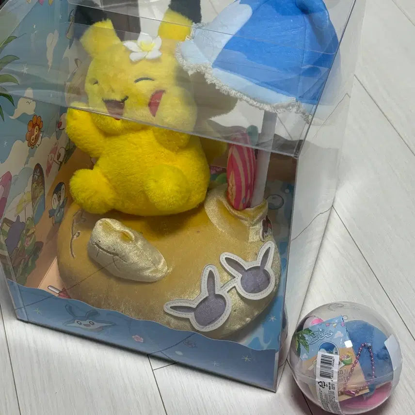 [BUNJANG] Pokemon Busan Pop-Up Chilling Summer Days Pikachu Plush + Dwebble Mascot Bundle Set / 일괄) 포켓몬 부산 팝업 느긋느긋 바캉스  칠링 썸머 데이즈 봉제 인형 피카츄 + 튜브 마스코트 대굴레오