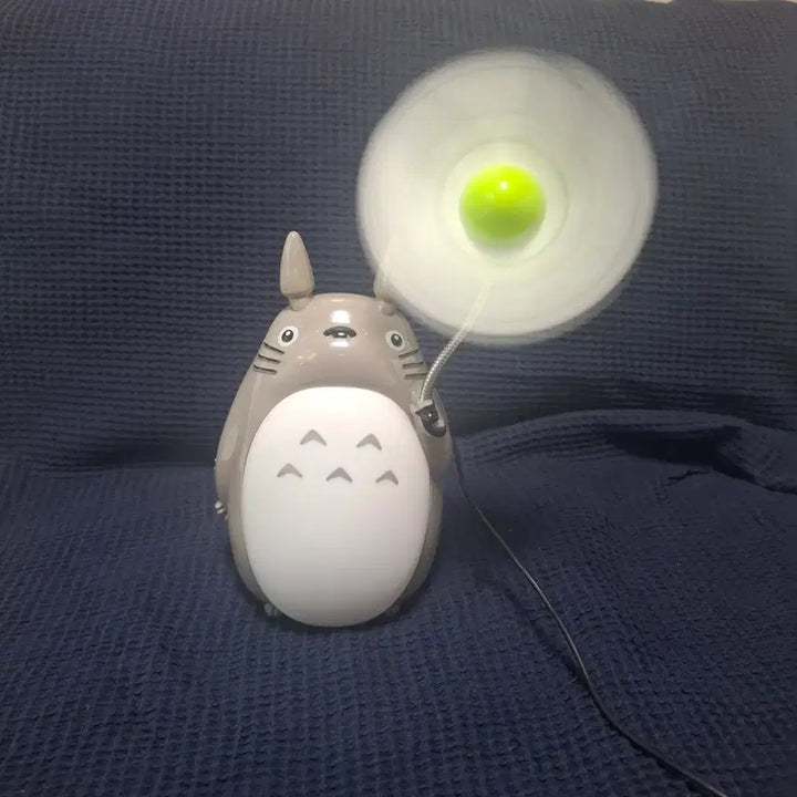 [BUNJANG] Studio Ghibli My Neighbor Totoro USB Rechargeable Fan with Mood Light / [새상품][지브리][이웃집토토로] USB 충전식 바람개비 무드등