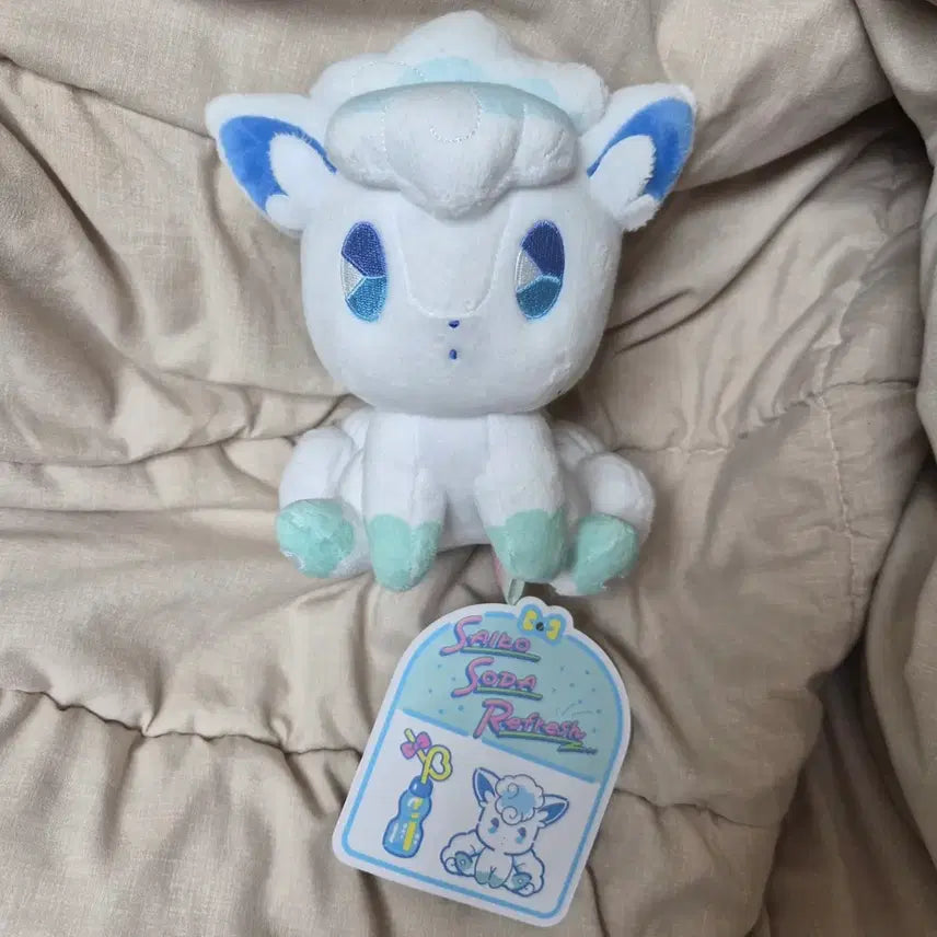 [BUNJANG] Pokemon Alolan Vulpix Refresh Plush / 알로라 식스테일 판매) 포켓몬 사이코 소다 미네랄 사이다 리프레쉬 인형 부산 팝업 피츄 라이츄 뮤 이상해씨 고라파덕 꼬부기 플러시 마이농 팽도리 지라치 마릴 애버라스 토게피 먹고자