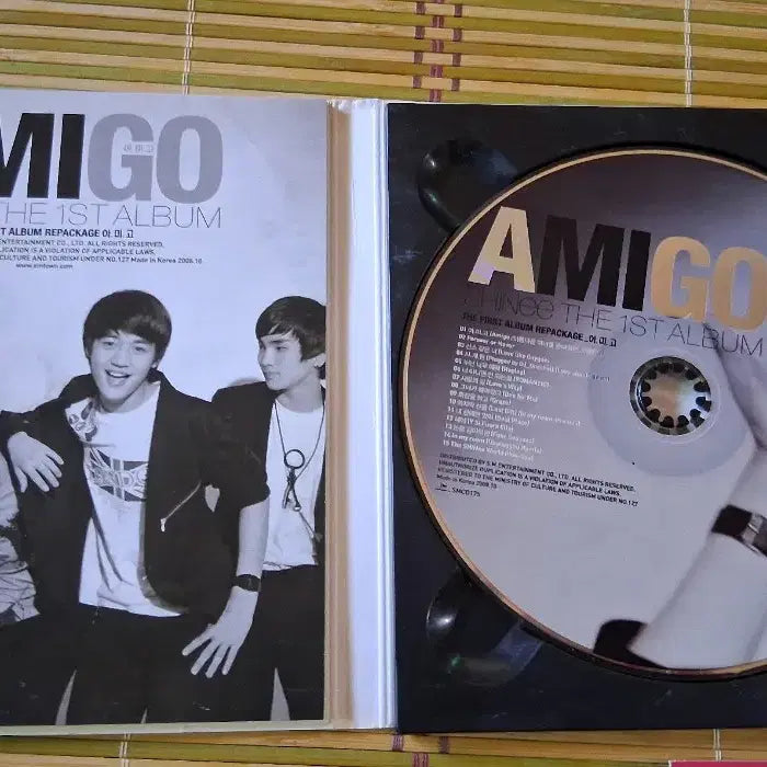 [BUNJANG] SHINee Amigo 1st Repackage Album Signed Edition / 샤이니 아미고 1집  친필 싸인반 앨범