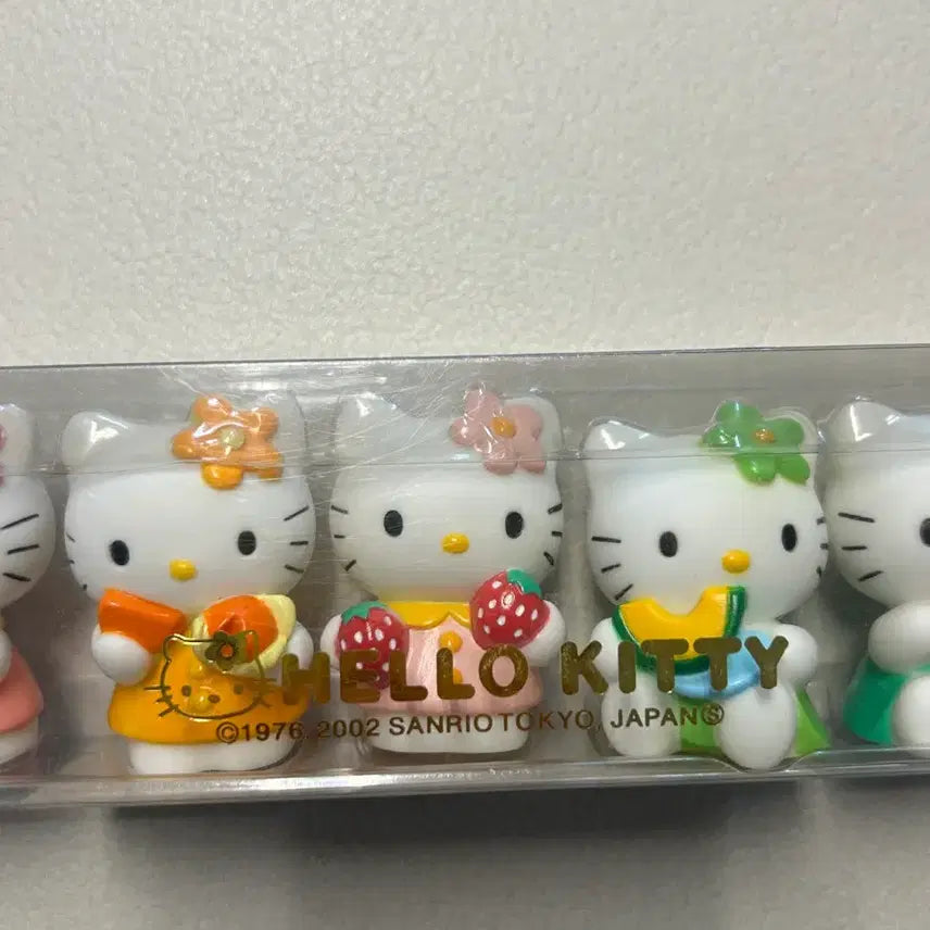 [BUNJANG] Vintage Hello Kitty Fruit Sofubi Figure Set / 고전 키티 헬로키티 과일 소프비 피규어 세트