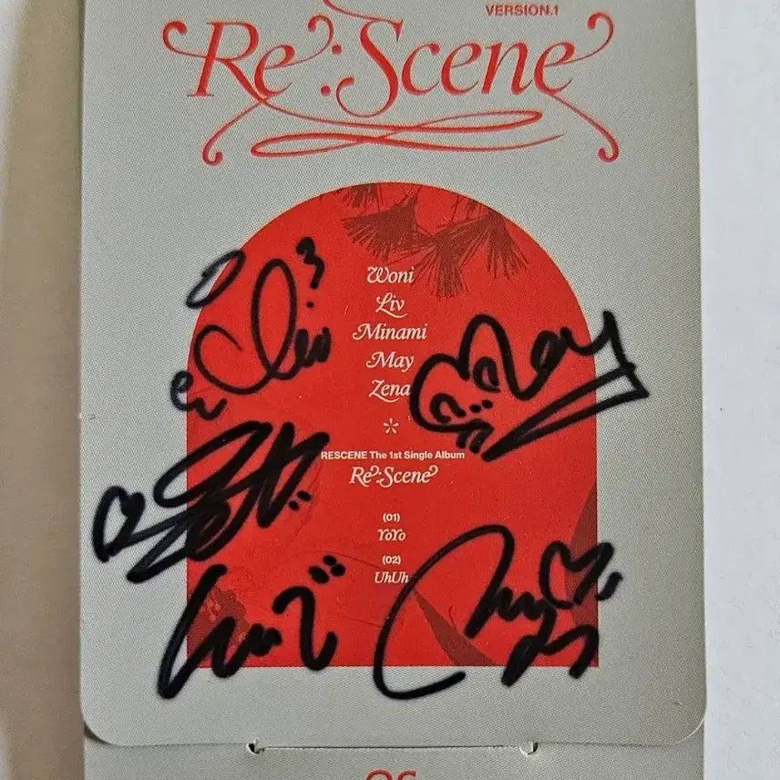 [BUNJANG] RESCENE Debut Album PLVE ver. Signed by All Members / 리센느(RESCENE) 데뷔 첫 앨범 멤버 전원 친필 사인 PLVE ver.