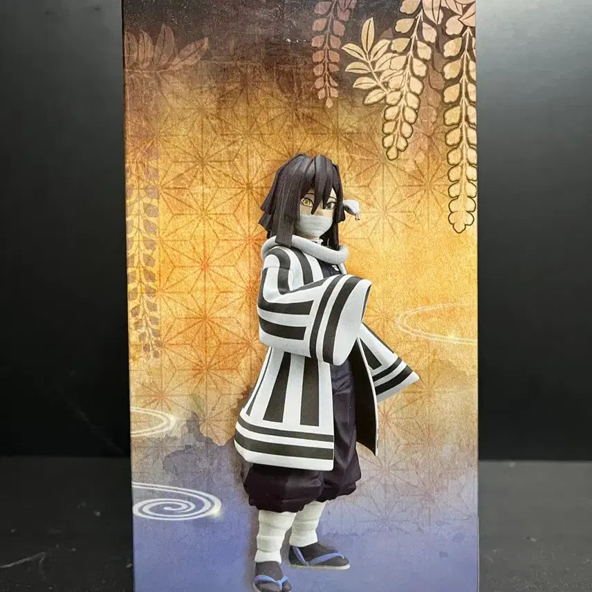 [BUNJANG] Sealed Demon Slayer Obanai Iguro Yudai Gi Figure / 미개봉 귀멸의칼날 이구로 피규어 이구로 유대의장 피규어