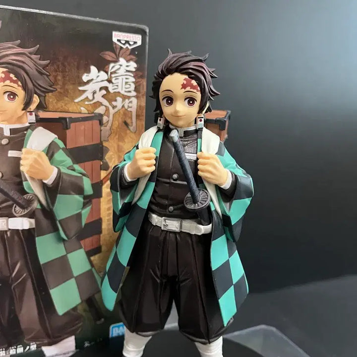 [BUNJANG] Demon Slayer Tanjiro Kamado Bond of Brotherhood Figure (Unsealed) / 개봉품 귀멸의칼날 탄지로 피규어 탄지로 유대의장 피규어