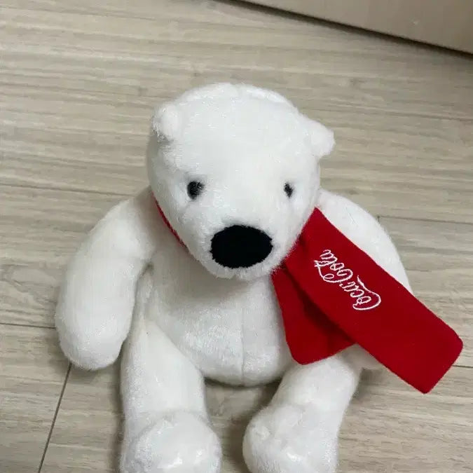 [BUNJANG] Coca-Cola Polar Bear Plush with Red Scarf / 코카콜라 북극곰 인형 빨간 목도리