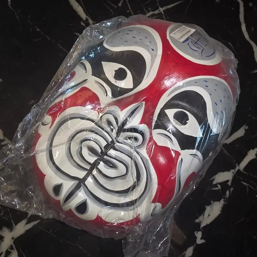 [BUNJANG] Set of 3 Traditional Asian Masks (2 Japanese, 1 Chinese) / [신품]일본 가면(*종이로 만든) 2종, 중국가면 1종 판매합니다.