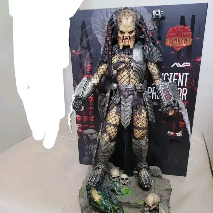 [BUNJANG] Hot Toys Predator Ancient Predator Limited Edition Figure / 핫토이 프레데터 에이션트피규어.(한정판).
