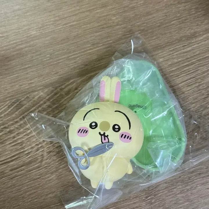 [BUNJANG] Cheekawaii "Rabbit Full" Scissor Rabbit Figure / 치이카와 우사기투성이 가위우사기