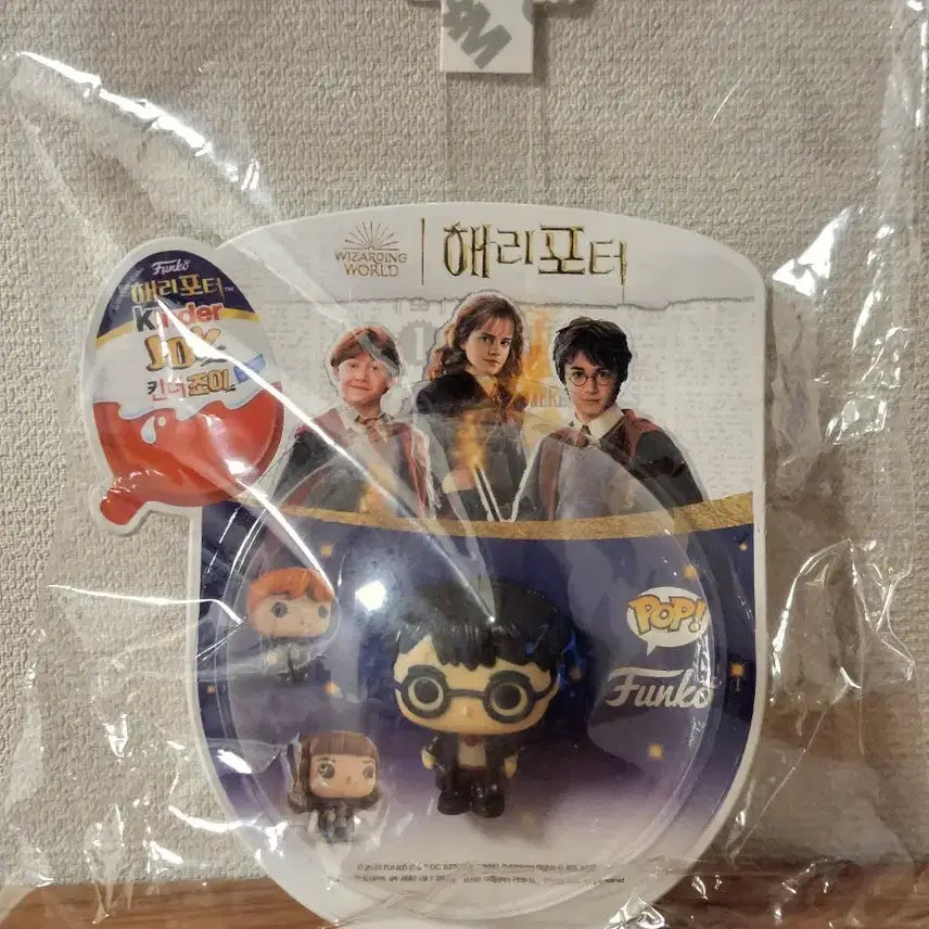 [BUNJANG] Kinder Joy Harry Potter &amp; DC Batman figures / 킨더조이) 해리포터 해리 &amp; DC 배트걸 피규어 장난감