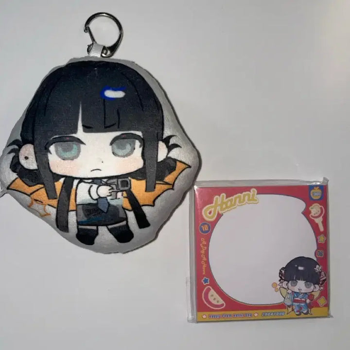 [BUNJANG] Hanni Birthday Cafe Lucky Draw Photocard Holder and Memo Pad Bundle Set / 뉴진스 하니 생카 특전