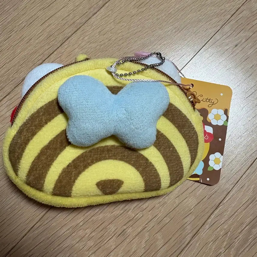 [BUNJANG] Hello Kitty Honeybee Series Coin Card Holder Mascot / 헬로키티 꿀벌 시리즈 동전 카드지갑 마스코트