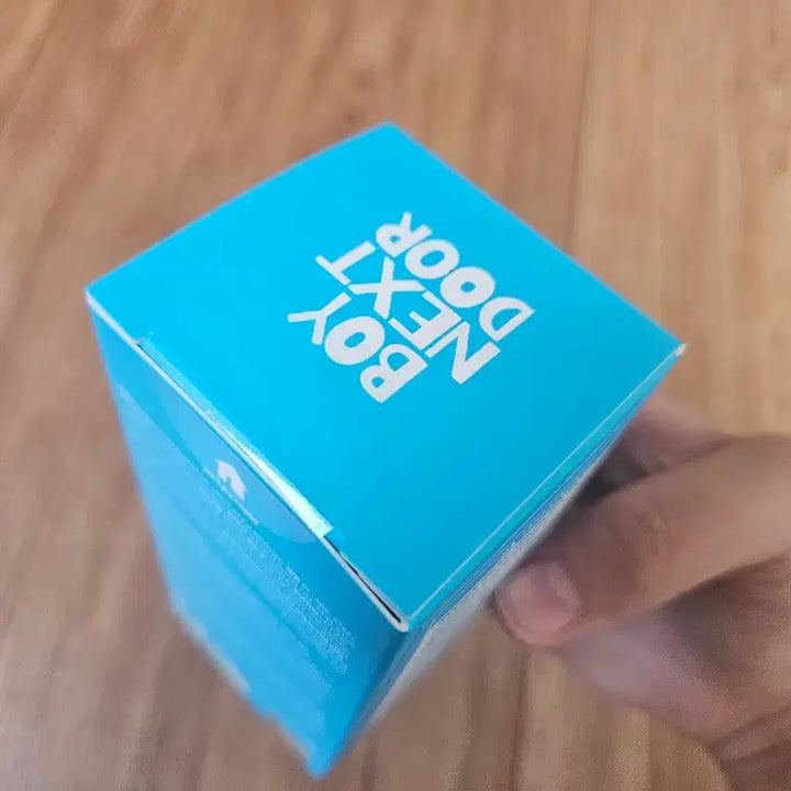 [BUNJANG] BOYNEXTDOOR Official Lightstick Keyring (Sealed) / 보넥도 미개봉 응원봉 키링 판매합니다