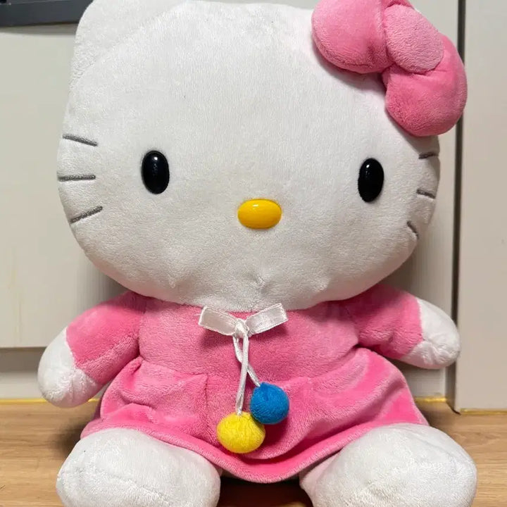 [BUNJANG] Hello Kitty Plush Doll / 헬로키티 인형 (정품)
