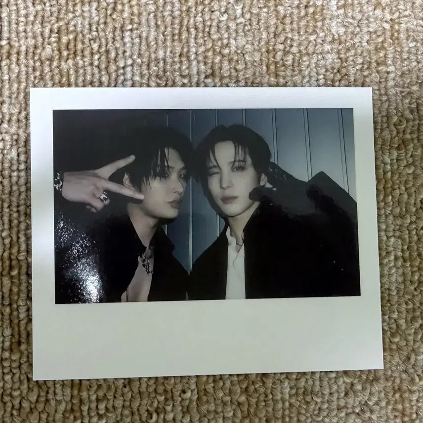[BUNJANG] ATEEZ Twin Towers In Your Fantasy POB Polaroid / 에이티즈 트윈타워 미공포 폴라로이드