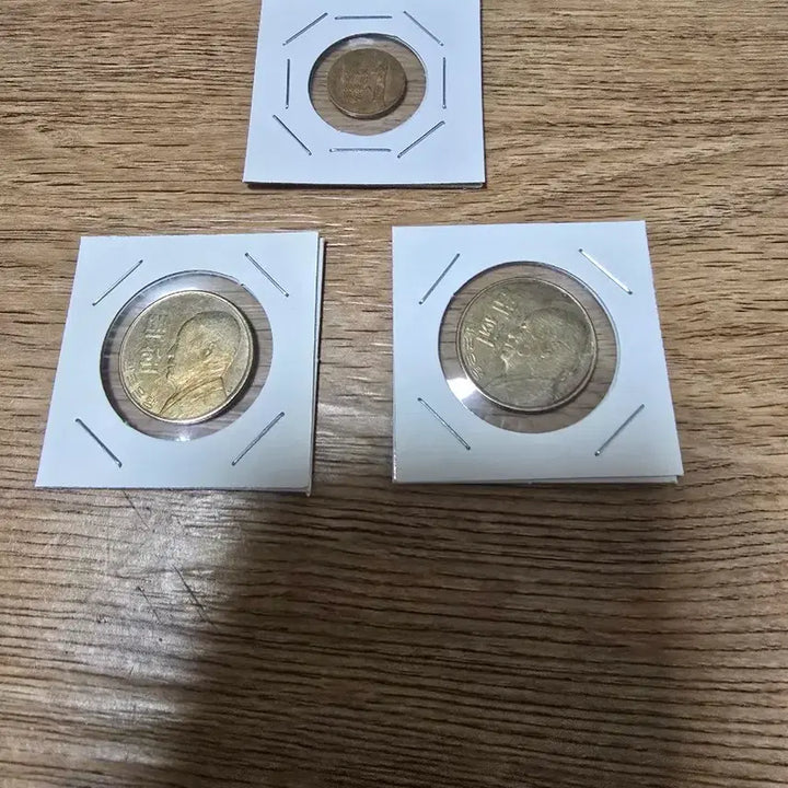 [BUNJANG] 1966 1 Won Coin (1 pc), 4292 100 Won Coin (2 pcs) / 4292년100환 동전 2개, 1966넌 1환 동전 1개