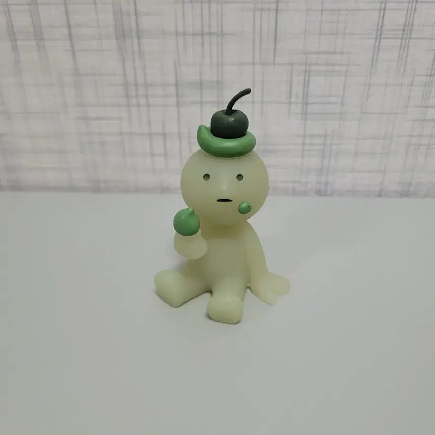 [BUNJANG] Smiski Luminous Birthday Figure / 스미스키 야광 버스데이 피규어 희귀