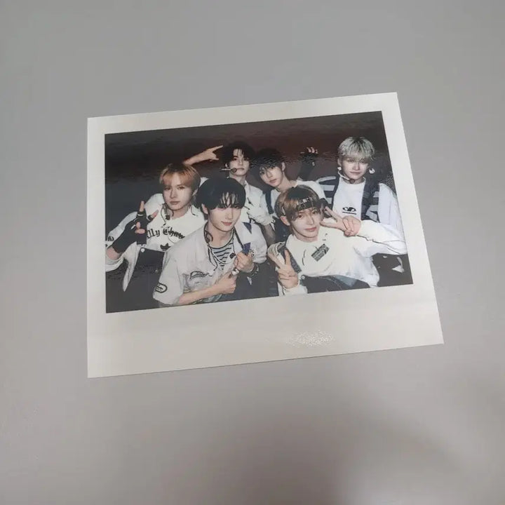 [BUNJANG] TWS Han Jin Selection Pack Vol.2 Photocard, Sticker, Weverse POB Bundle / 위버스특전+단체포토10장 포함) 투어스 한진 셀렉션팩 vol.2