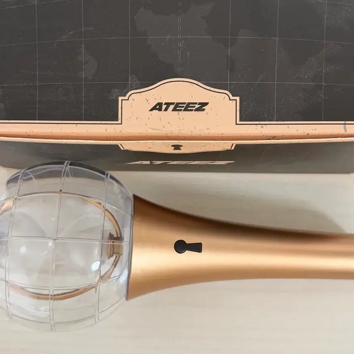 [BUNJANG] Ateez Lightiny 2 Lightstick / 라이티니 2 (에이티즈 응원봉) 판매합니다 !