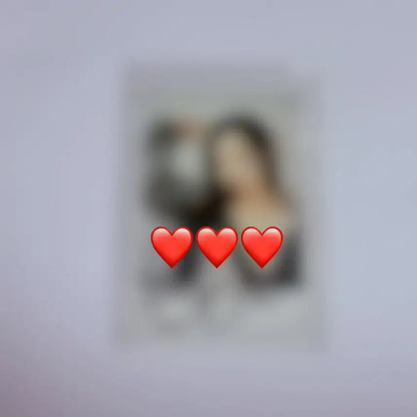 [BUNJANG] ARTMS Haseul Signed Polaroid Photocard / 아르테미스 하슬 싸폴 싸인 폴라로이드