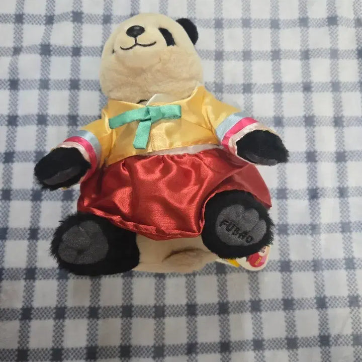 [BUNJANG] Bao Family Hanbok Fu Doll / 바오패밀리 한복푸 인형 판매합니다 급처