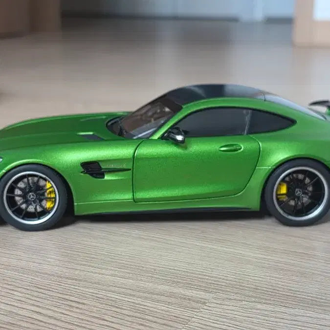 [BUNJANG] Norev Mercedes-Benz AMG GTR Green Hell 1:18 Scale Diecast Model / 1:18 노레브 벤츠 AMG GTR 그린헬