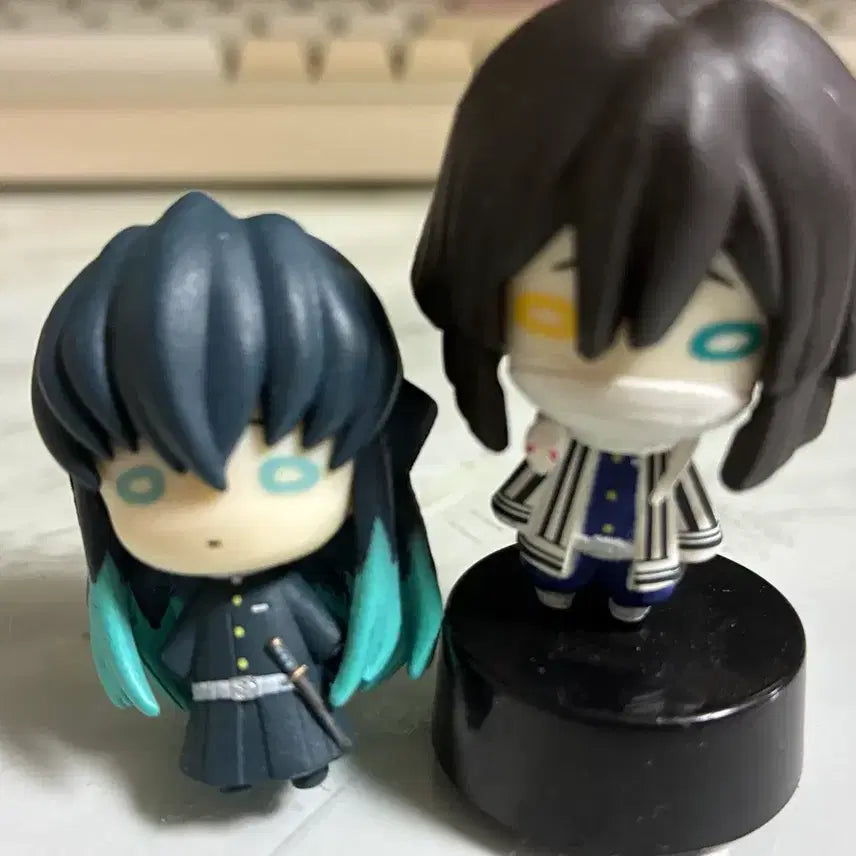 [BUNJANG] Demon Slayer Muichiro Iguro Obanai Gacha Figure / 귀멸의 칼날 무이치로 이구로 오바나이 가챠 피규어