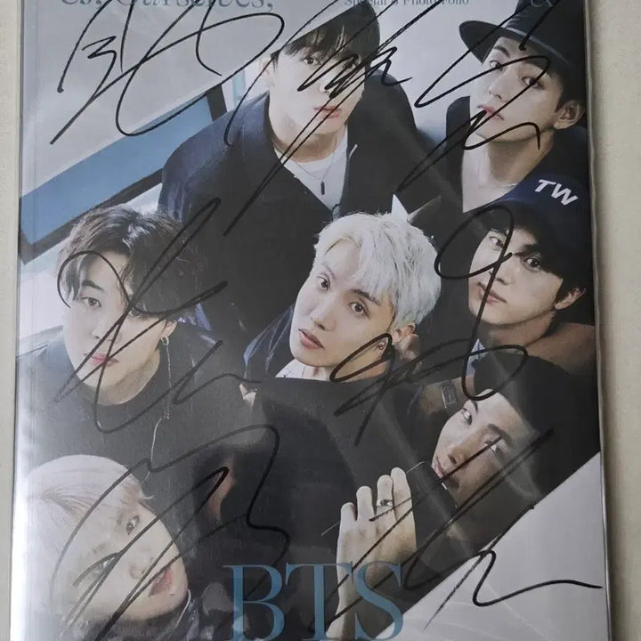 [BUNJANG] BTS (Bangtan Boys) Autographed Magazine Photobook / 방탄소년단 친필싸인 포토북 (BTS)