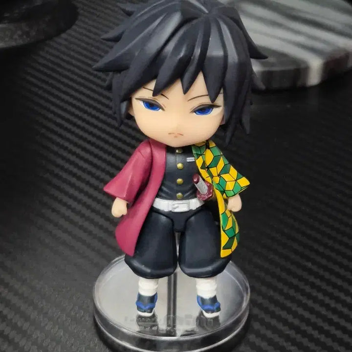 [BUNJANG] Bandai Demon Slayer Tomioka Giyu Figure / 반다이 미니 귀멸의 칼날 토미오카 기유 피규어
