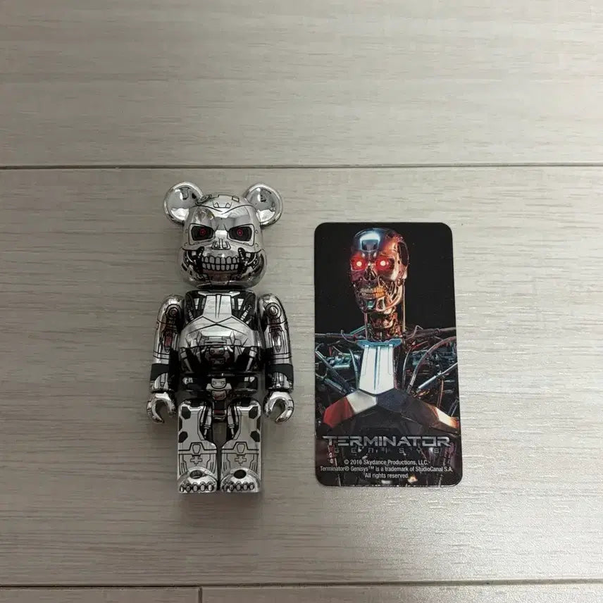 [BUNJANG] Bearbrick 32nd Series SF Terminator / 베어브릭 32탄 (SF / 터미네이터)