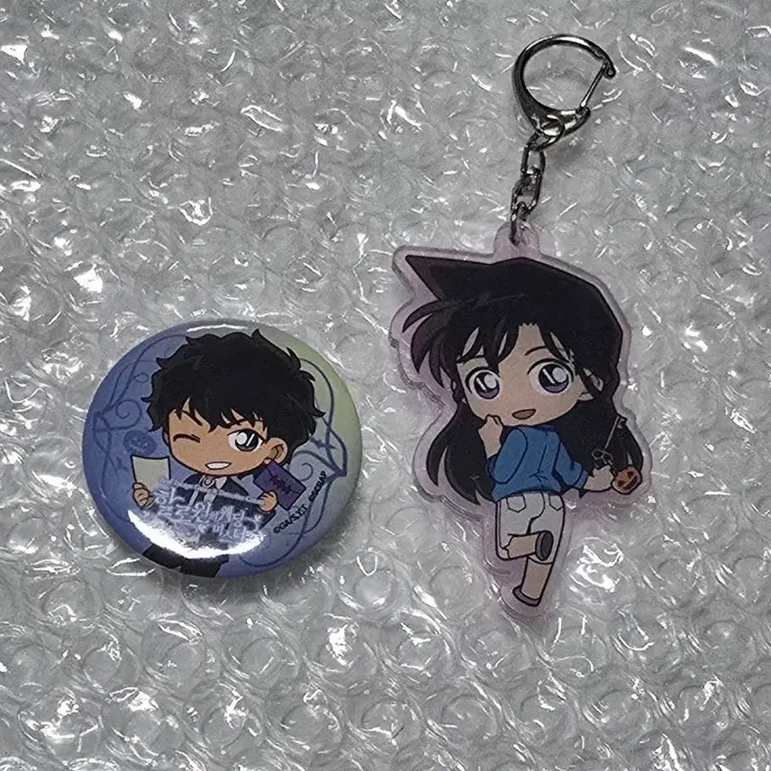 [BUNJANG] Detective Conan Matsud Jinpei Badge &amp; Mori Ran Acrylic Keyring Bundle Set / 명탐정 코난 방탈출 마츠다 진페이 뱃지 모리 란 아크릴 키링 일괄 양도