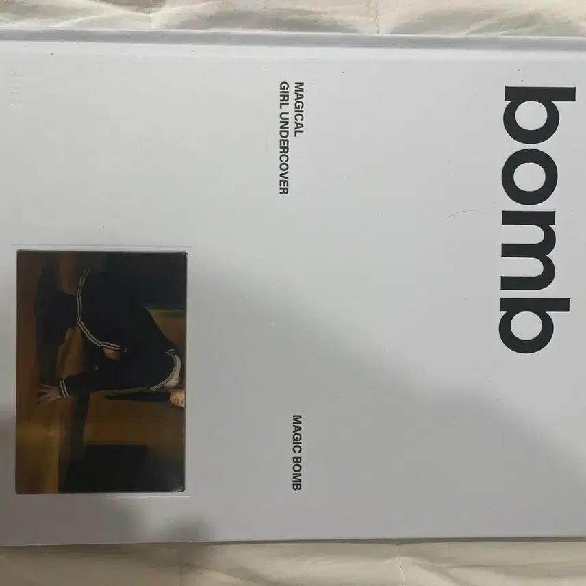 [BUNJANG] ILLIT Mini Album Vol. 3: bomb / 아일릿 (ILLIT) - 미니앨범 3집 : bomb