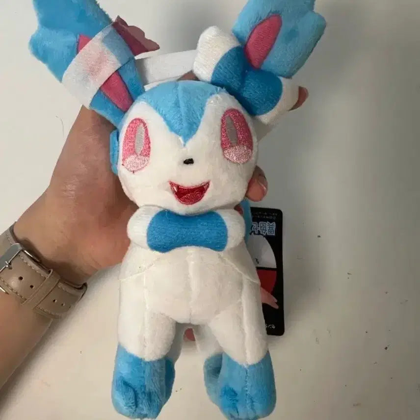 [BUNJANG] Pokemon Shiny Sylveon Plush Toy / 포켓몬스터 포켓몬 님피아 이로치 인형