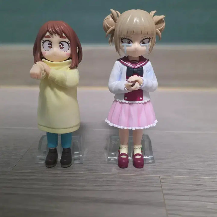 [BUNJANG] Toga Himiko &amp; Ochaco Uraraka Childhood Figures (Unsealed) / 개봉) 토가 우라라카 유년기 /행복의 위에 E상 판매